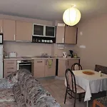 Apartment слънчев с прекрасна гледка, паркинг.