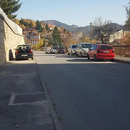 아파트 слънчев с прекрасна гледка, паркинг. 스몰랸