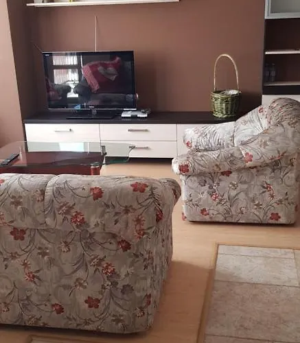 Apartment слънчев с прекрасна гледка, паркинг. Smolyan