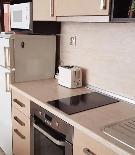 слънчев с прекрасна гледка, паркинг. 아파트