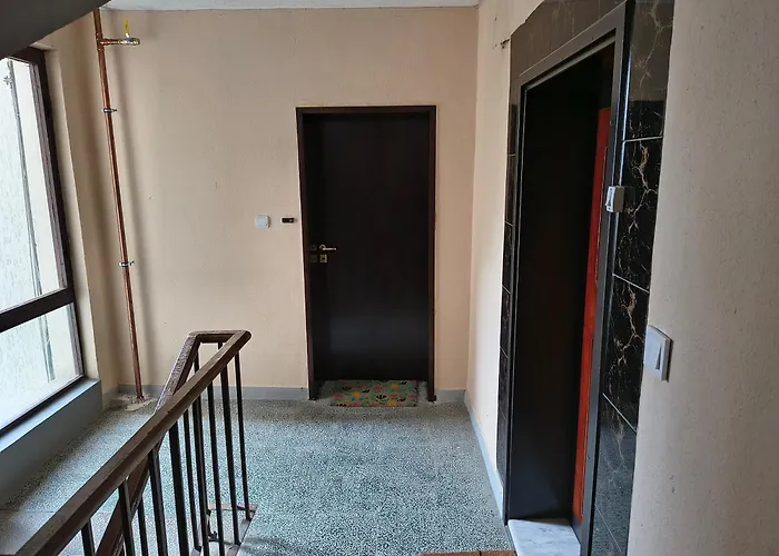 слънчев с прекрасна гледка, паркинг. * Smolyan